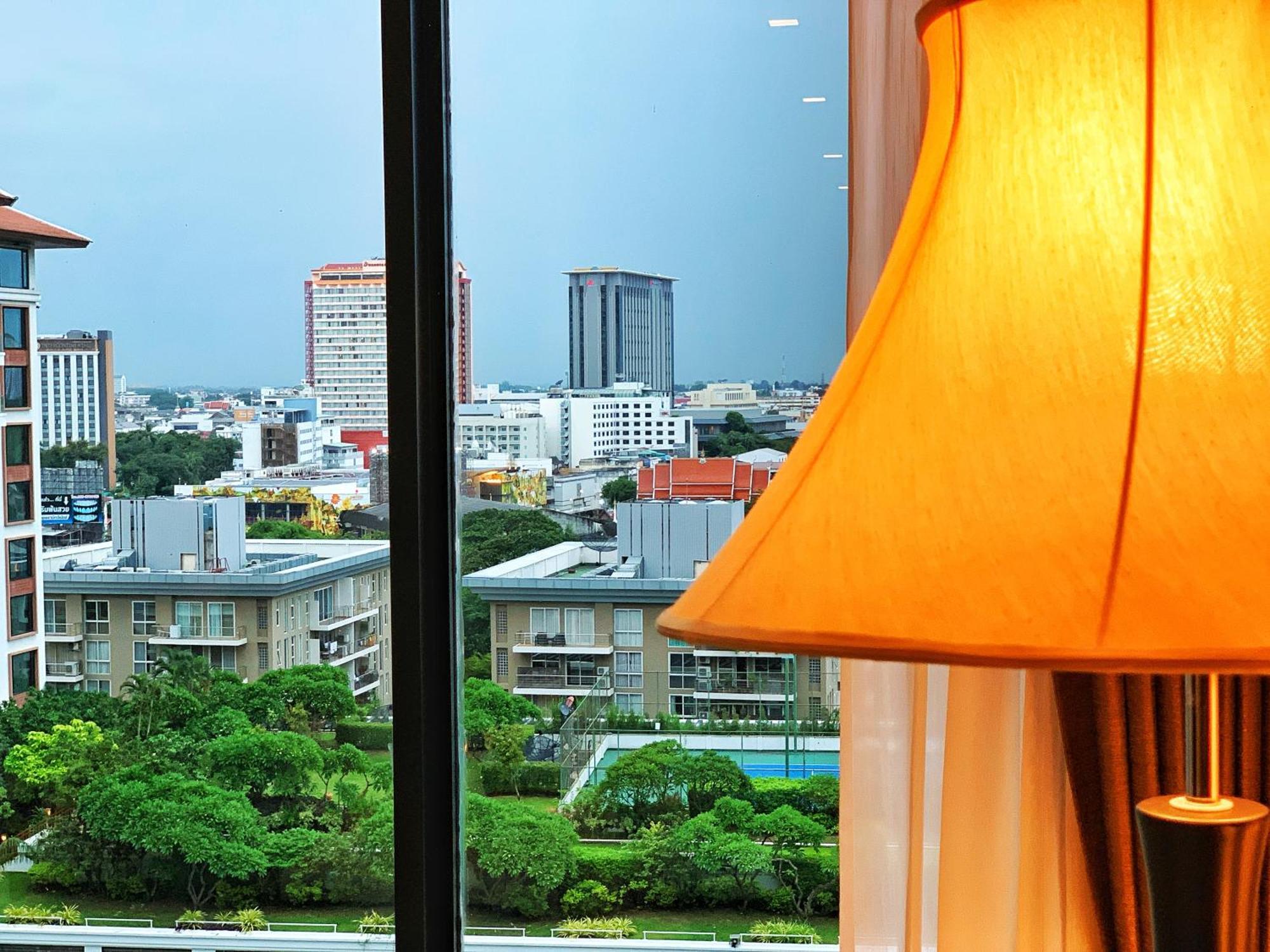 The Astra Cozy Living Suite Чиангмай Экстерьер фото